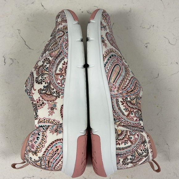 Vera Bradley VB Cloud 2-Mile Slip-On Shoe Sand Paisley Size 8 - Picture 9 of 16